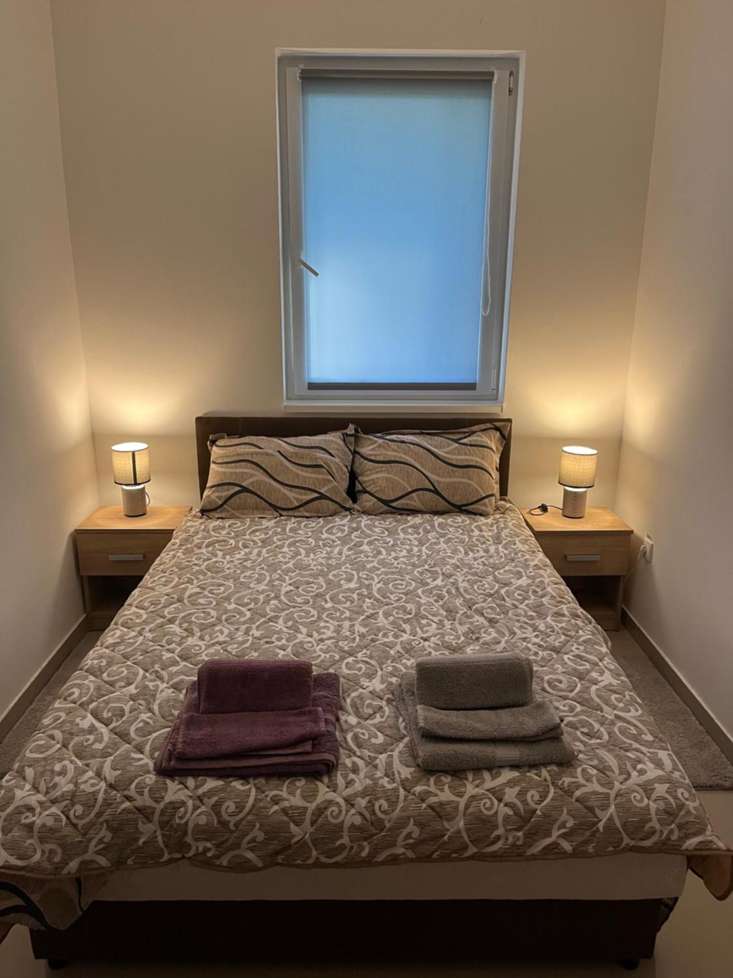 Apartman Miletic Ostrovo ภายนอก รูปภาพ